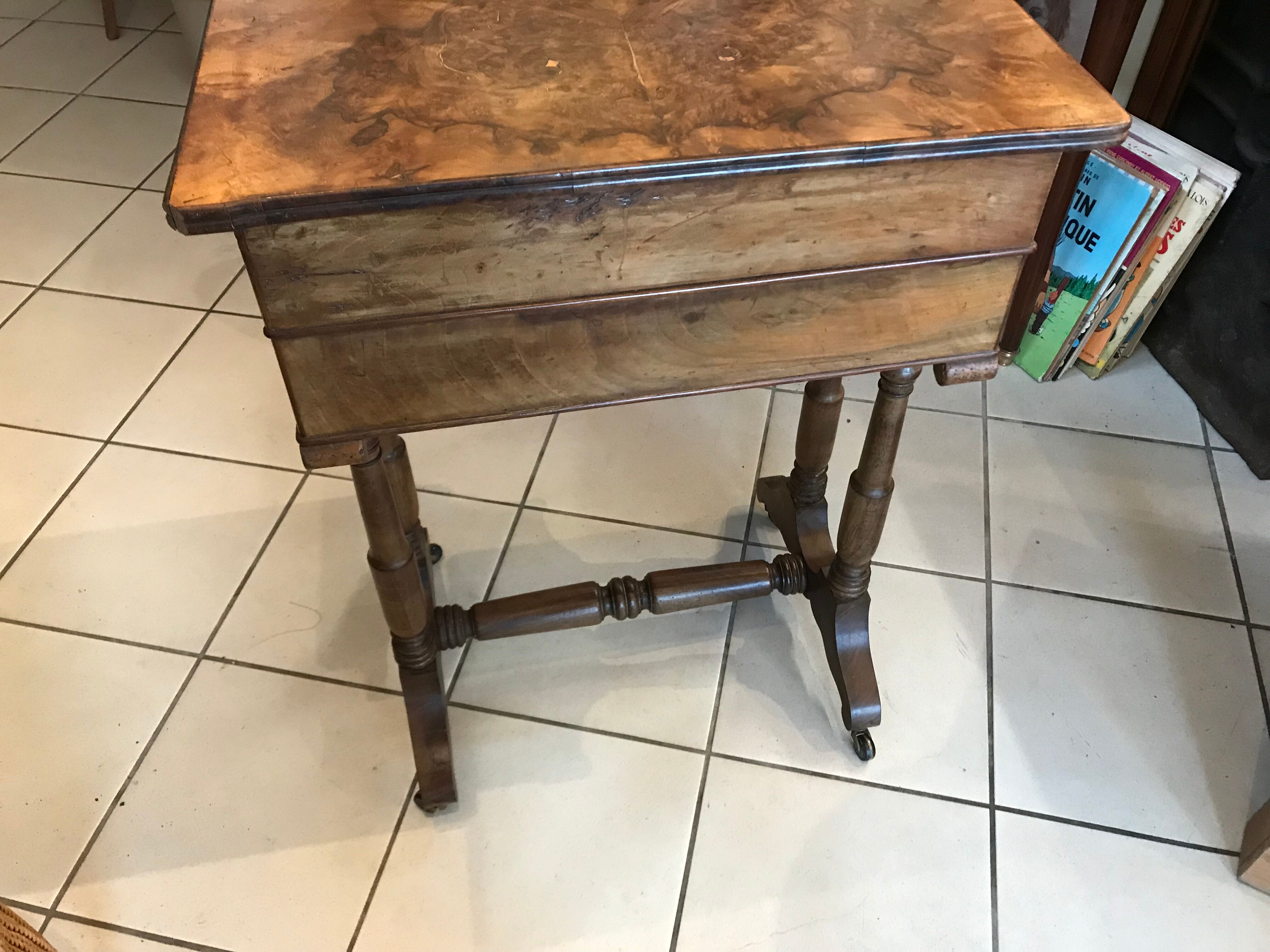 Worker Napoleon III Magnifier Elm