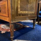 Grande commode Louis XVI 3 tiroirs décor marqueté scène Antique fin XVIIIe