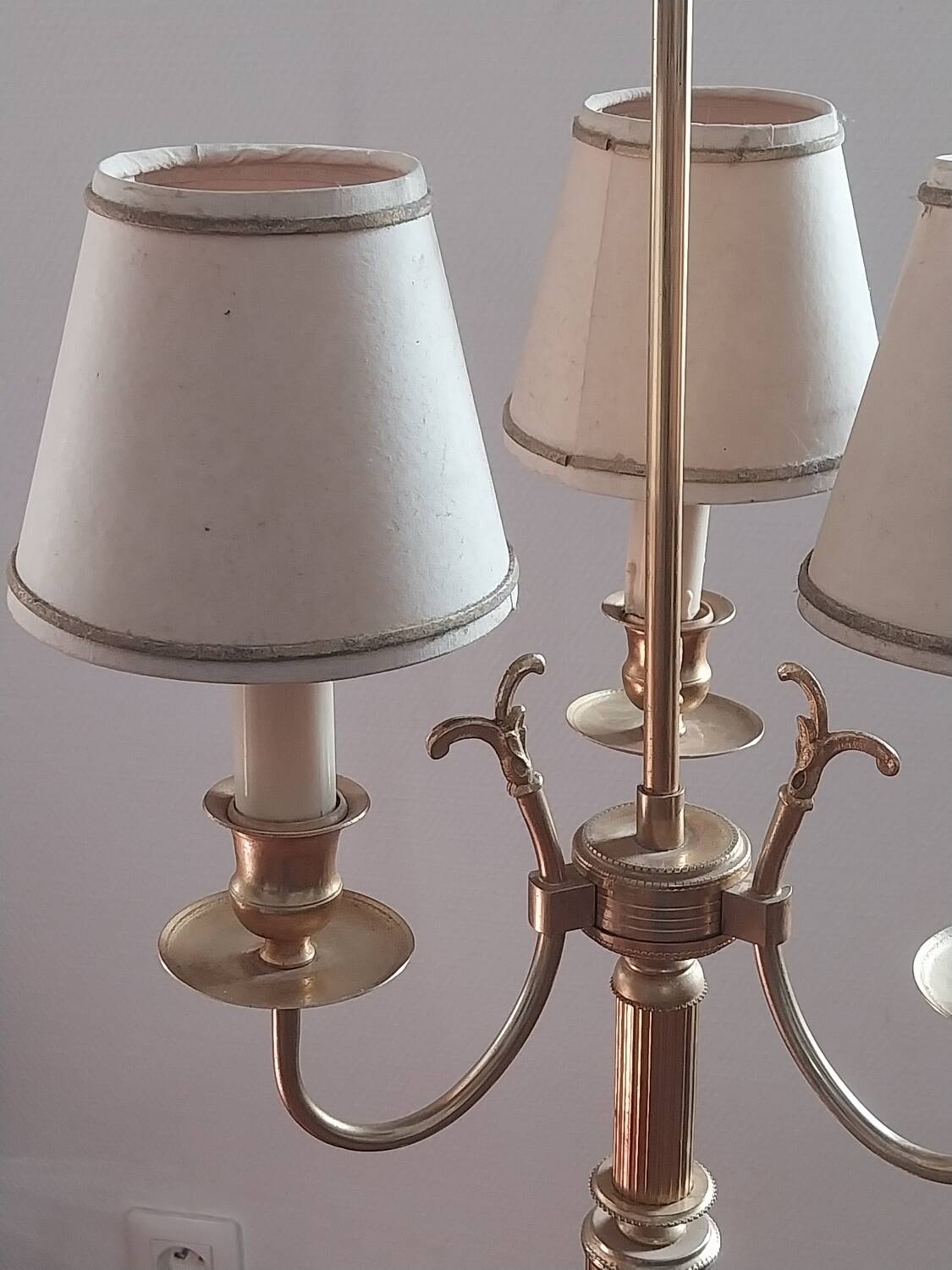 Empire-style lamp