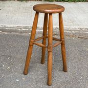 Tabouret haut de bar scandinave vintage en chêne 1960 de 65cm