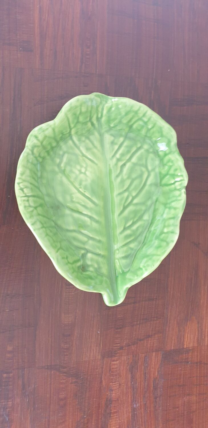 Cabbage leaf cup