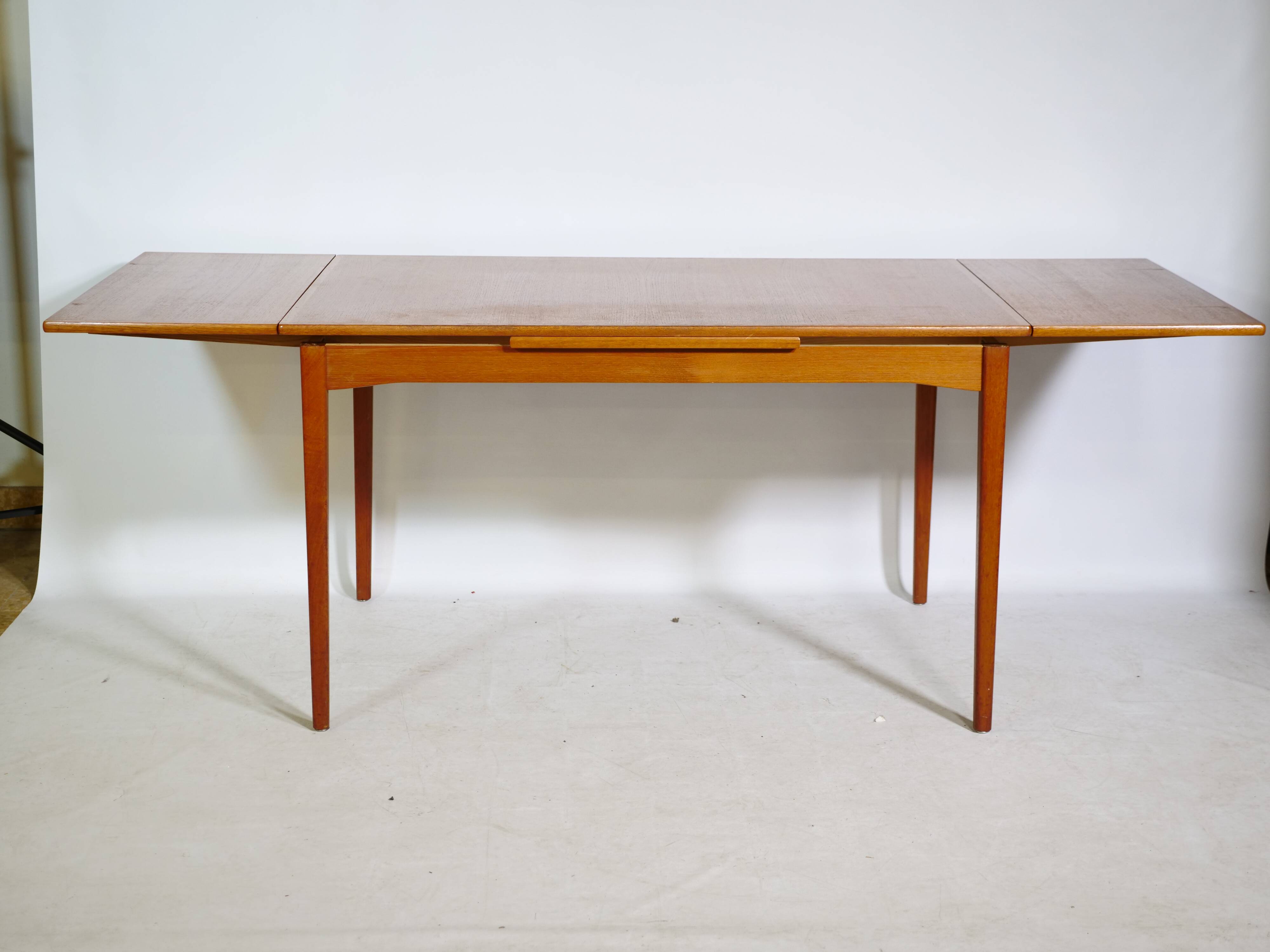 Mid-Century Teak Dining Table from Denmark, Extendable, 1960s