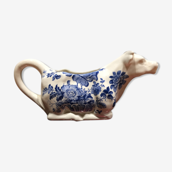 English porcelain cow-shaped sauce dish