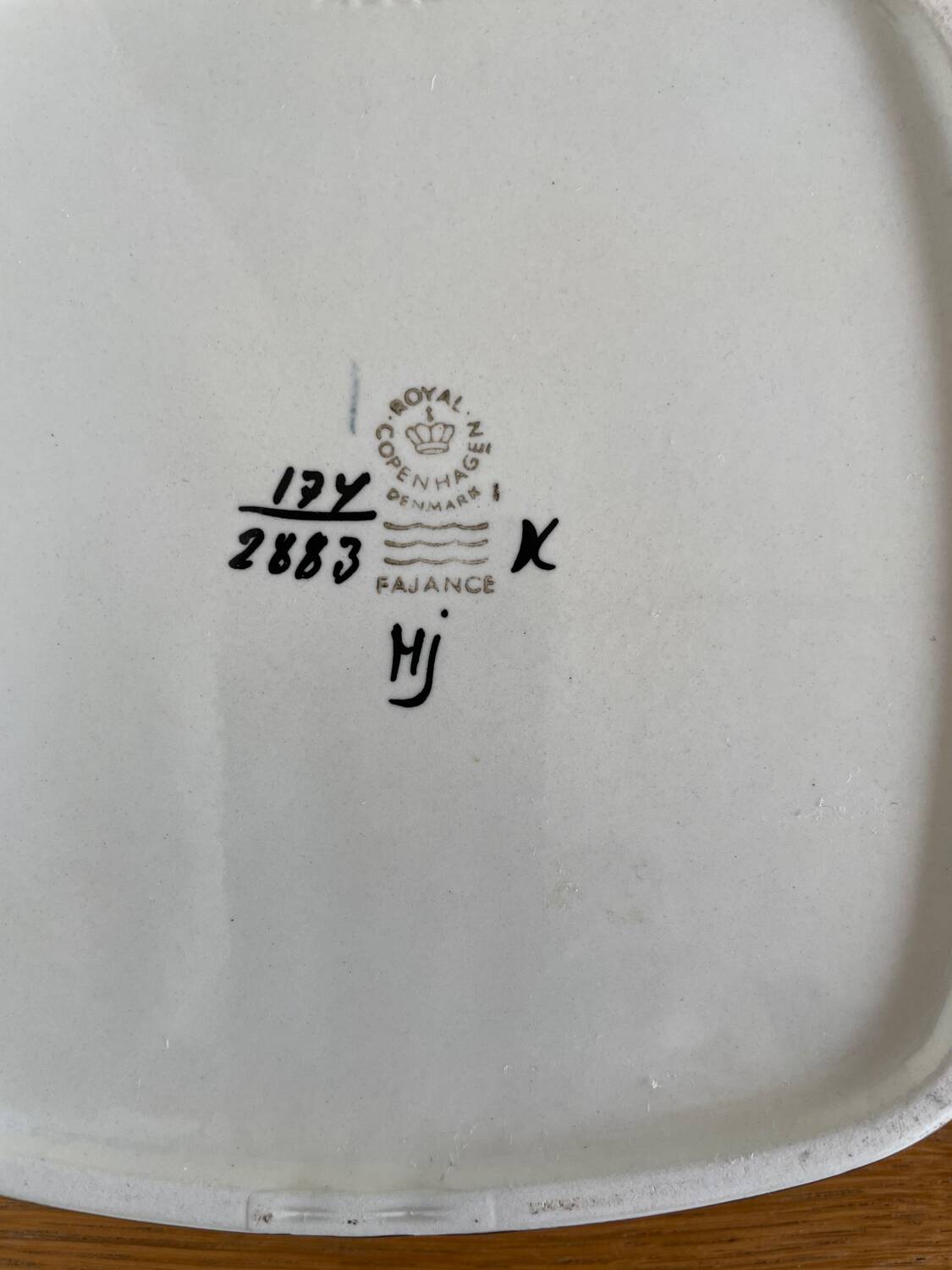 Royal Copenhagen Vintage Tray – Hand-Painted Earthenware – Model 288