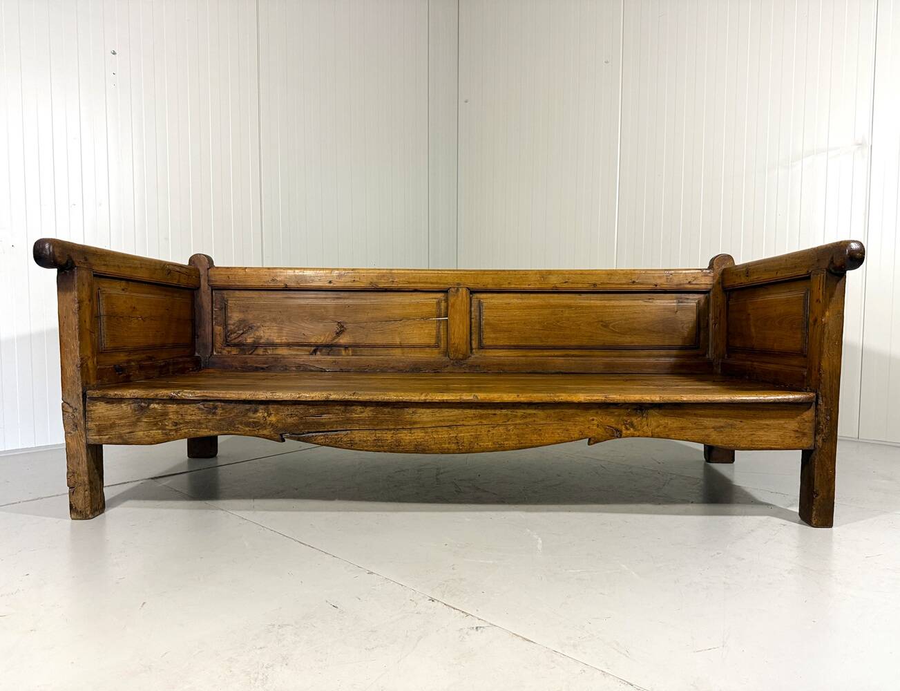 Rustic Spanish sofa bed from the 1880s.
