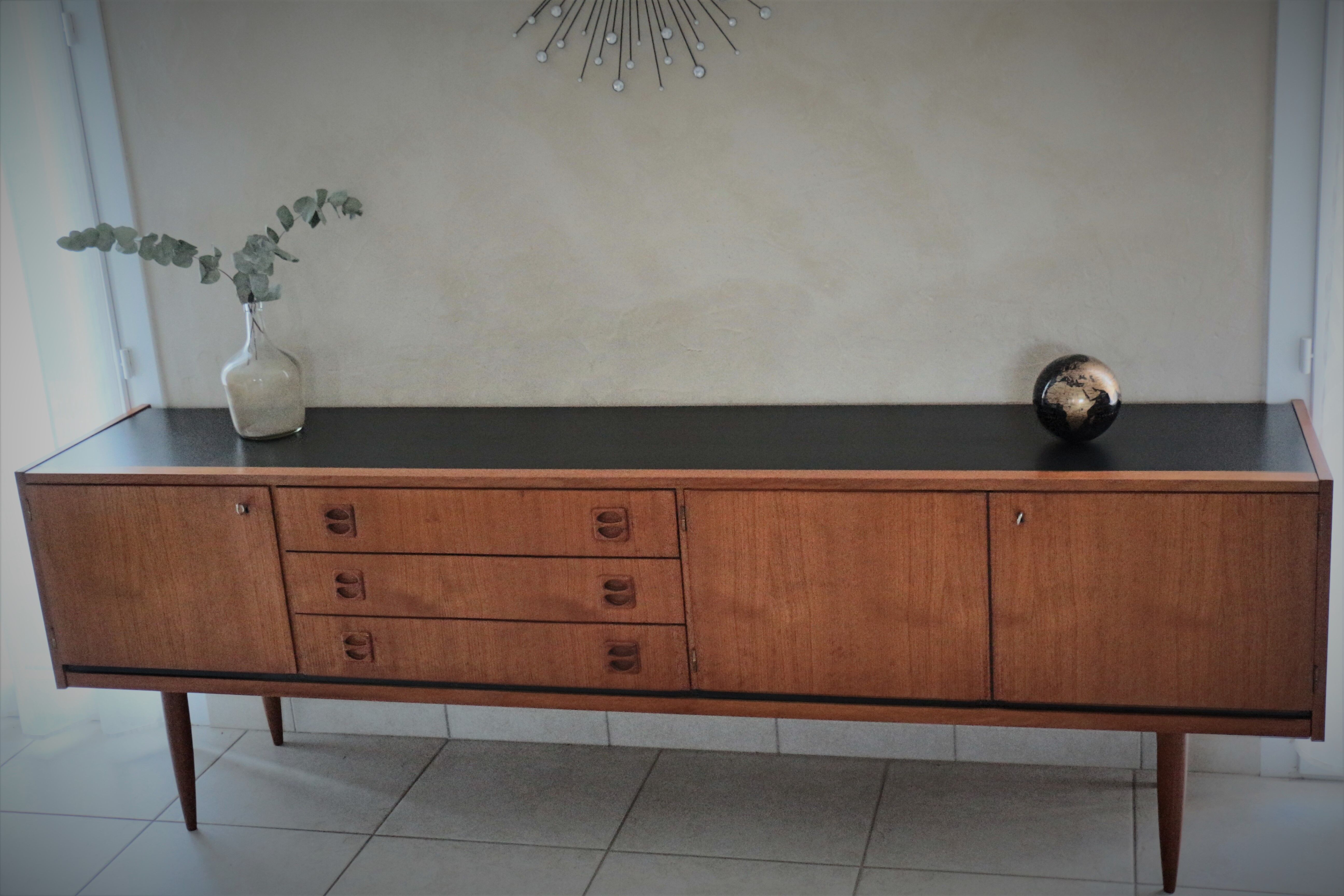 Scandinavian scandinave