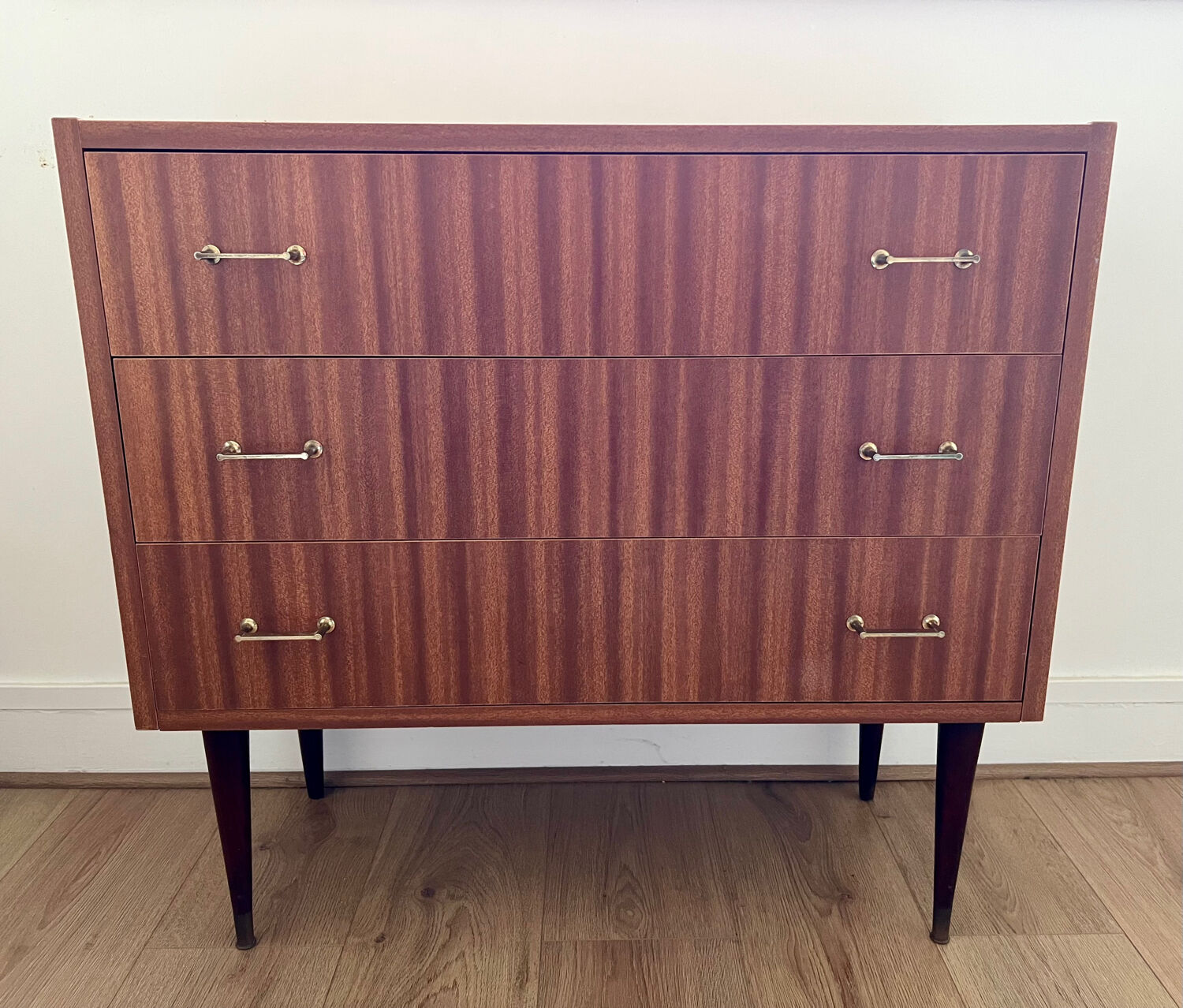 Commode scandinave