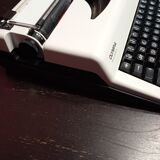 Typewriter oOlympia monica electric s