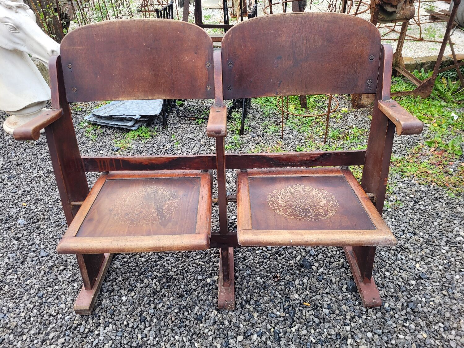 2-seater cinema bench