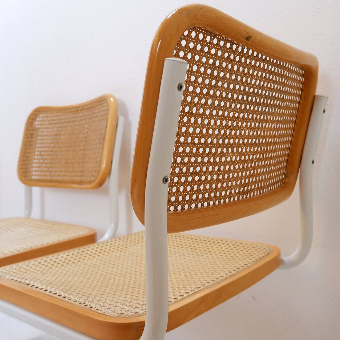Set of 4 Italian rattan and white metal chairs