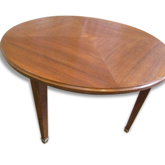 Round coffee table