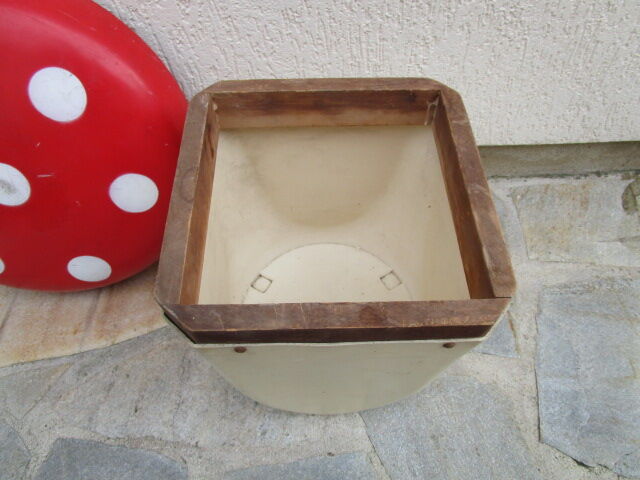 Vintage garden storage bin - mushroom shape