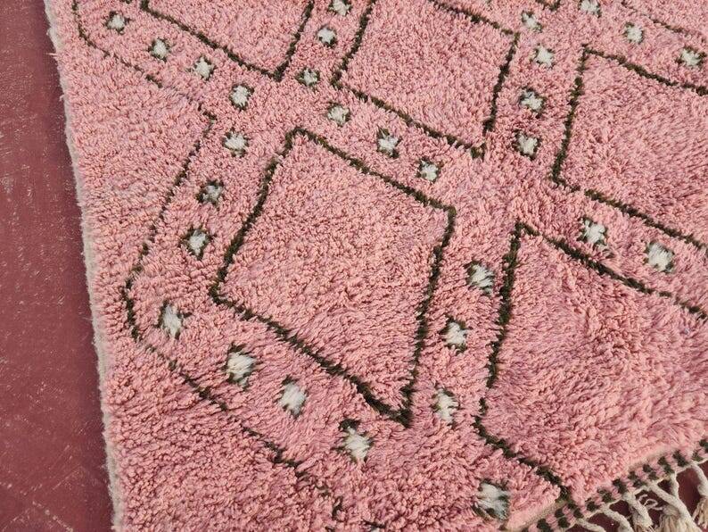 Moroccan geometric rug pink 150/250cm
