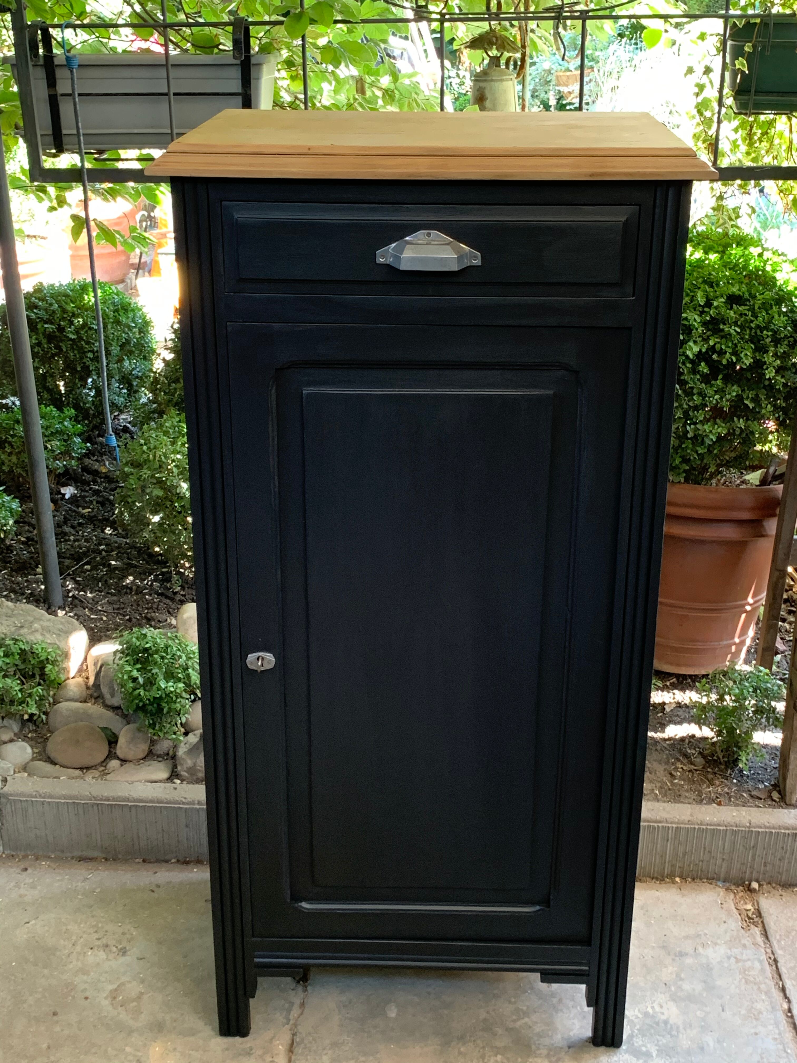 Top Parisian buffet 1930