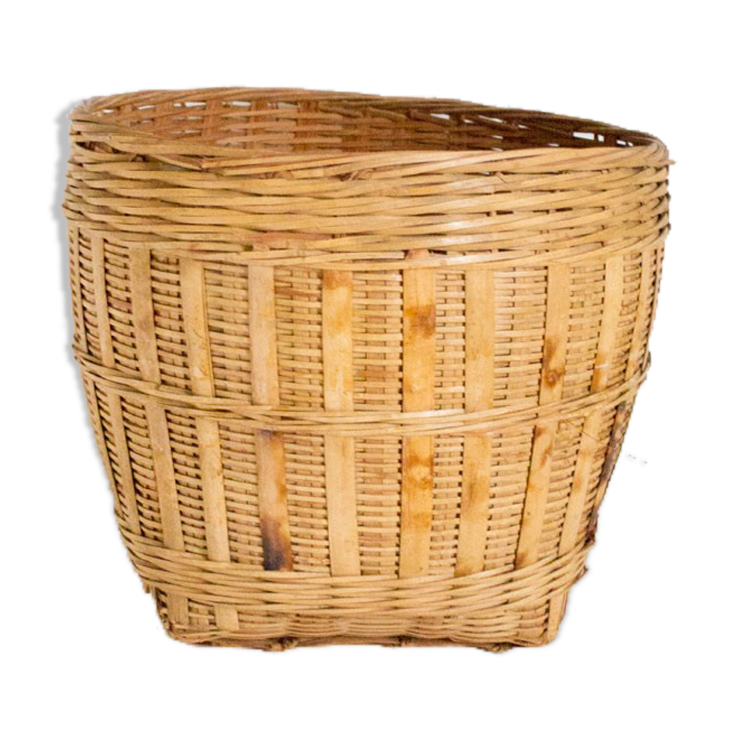 Cache woven wicker jar