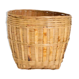 Cache woven wicker jar