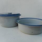 Two stackable salad bowls with a sleet lid