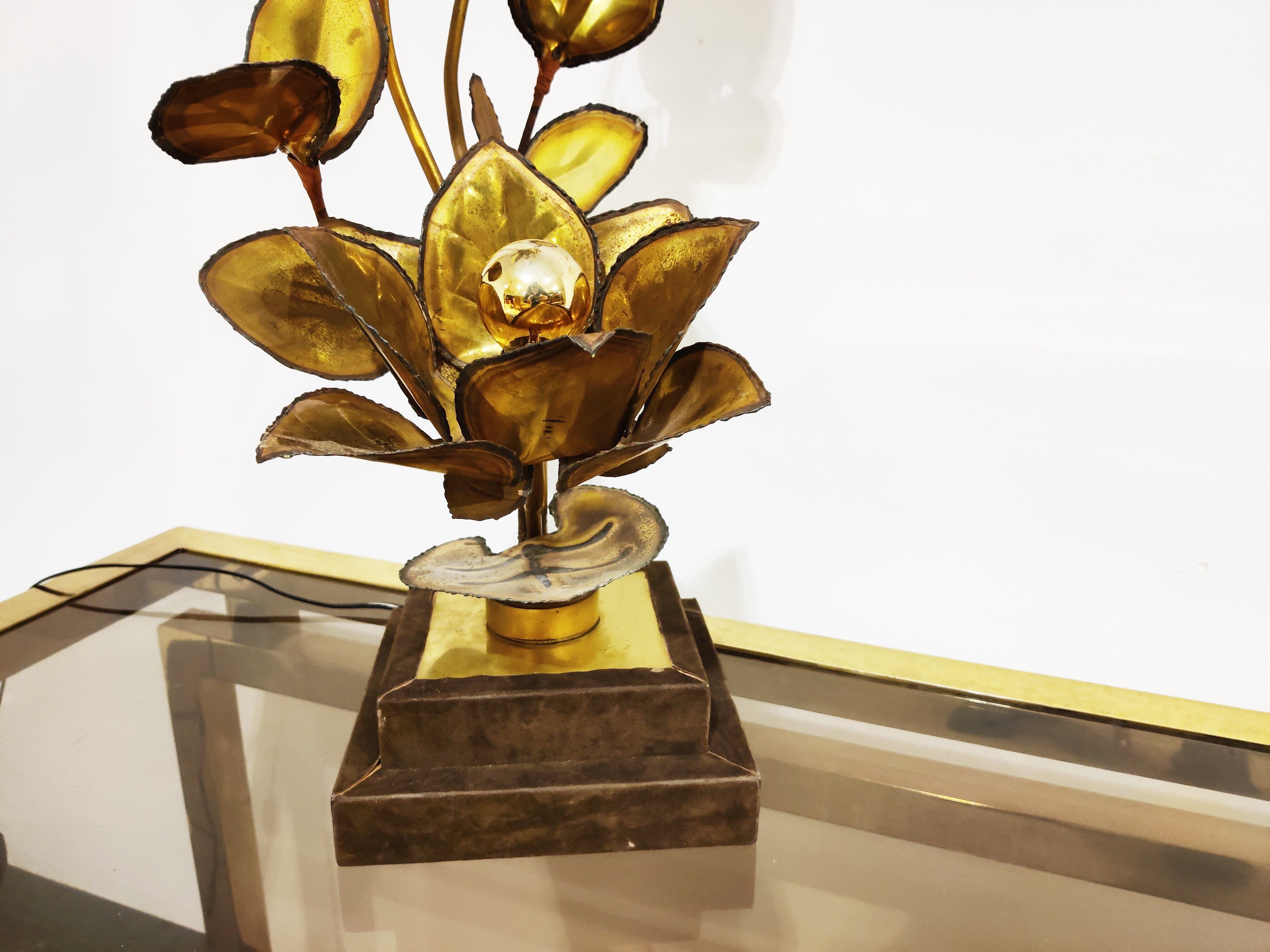 Flower lamp, 1970