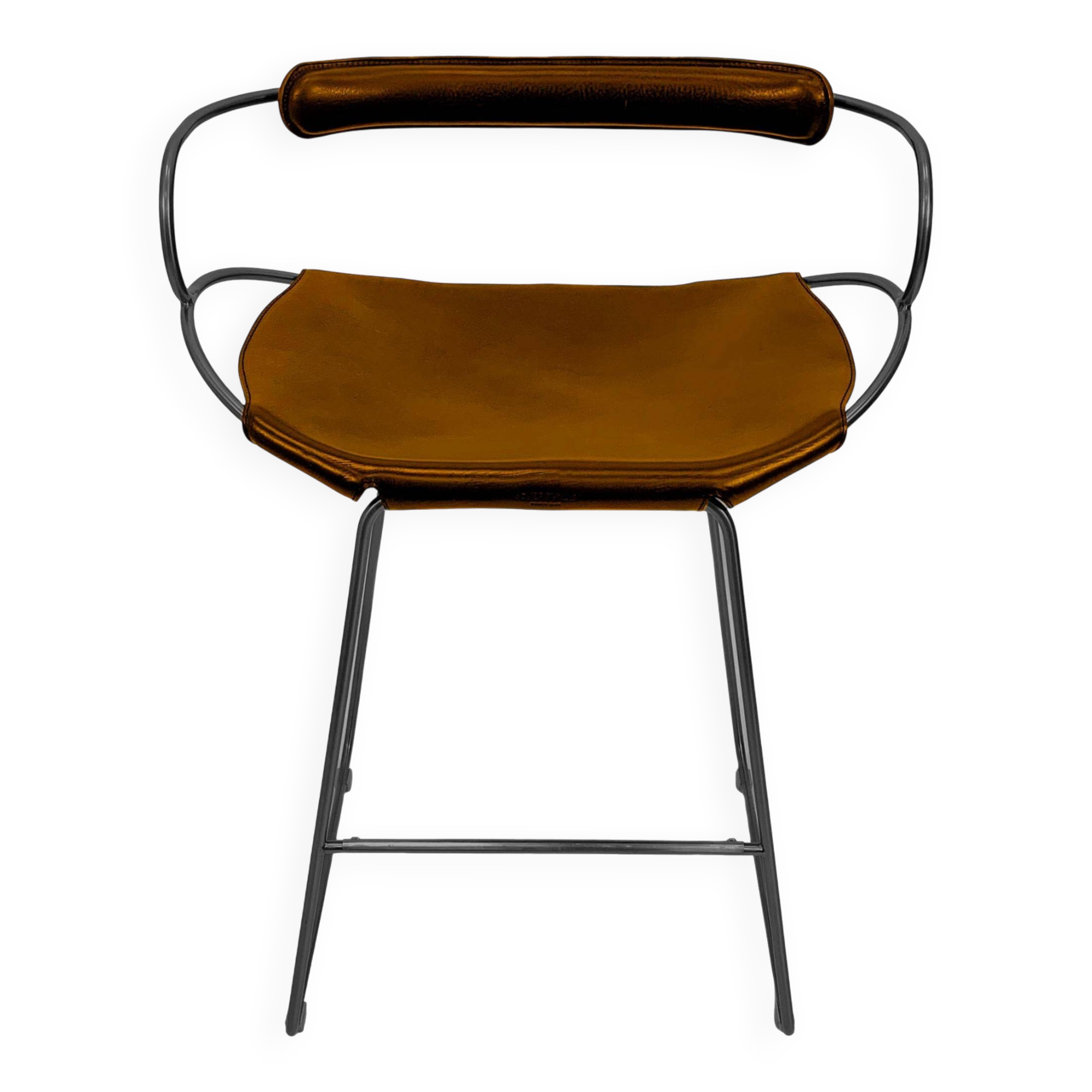 Kitchen stool with a smoked black metal backrest and natural tobacco leather.