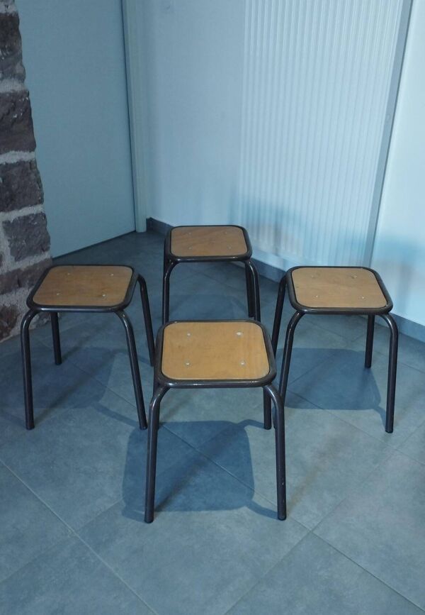 4 tabourets Mullca indus, atelier, école époque vintage