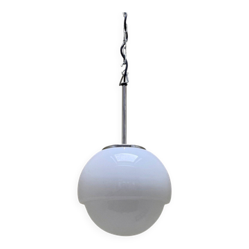 Suspension en opaline