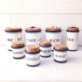 Spice pots