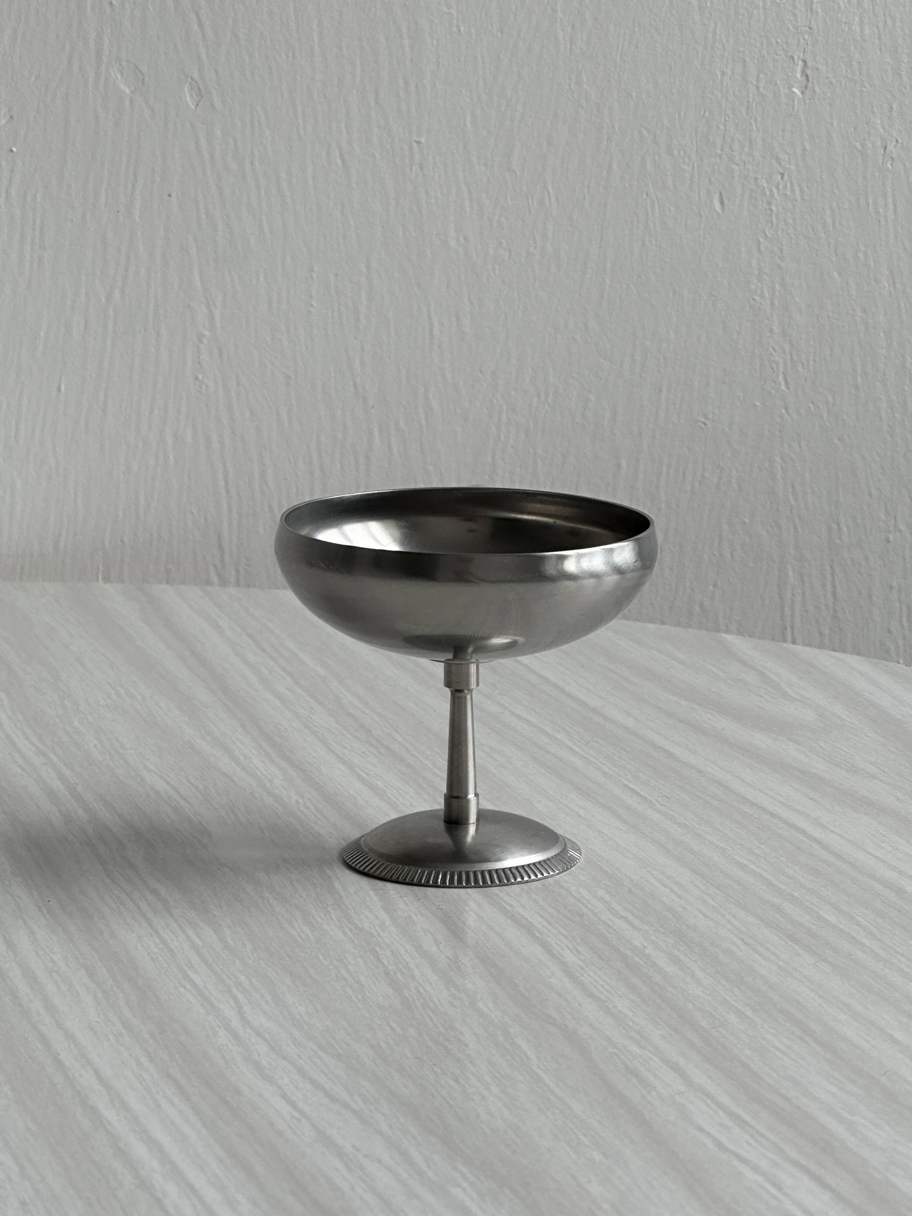 6 stainless steel footed bowls, Letang Remy style