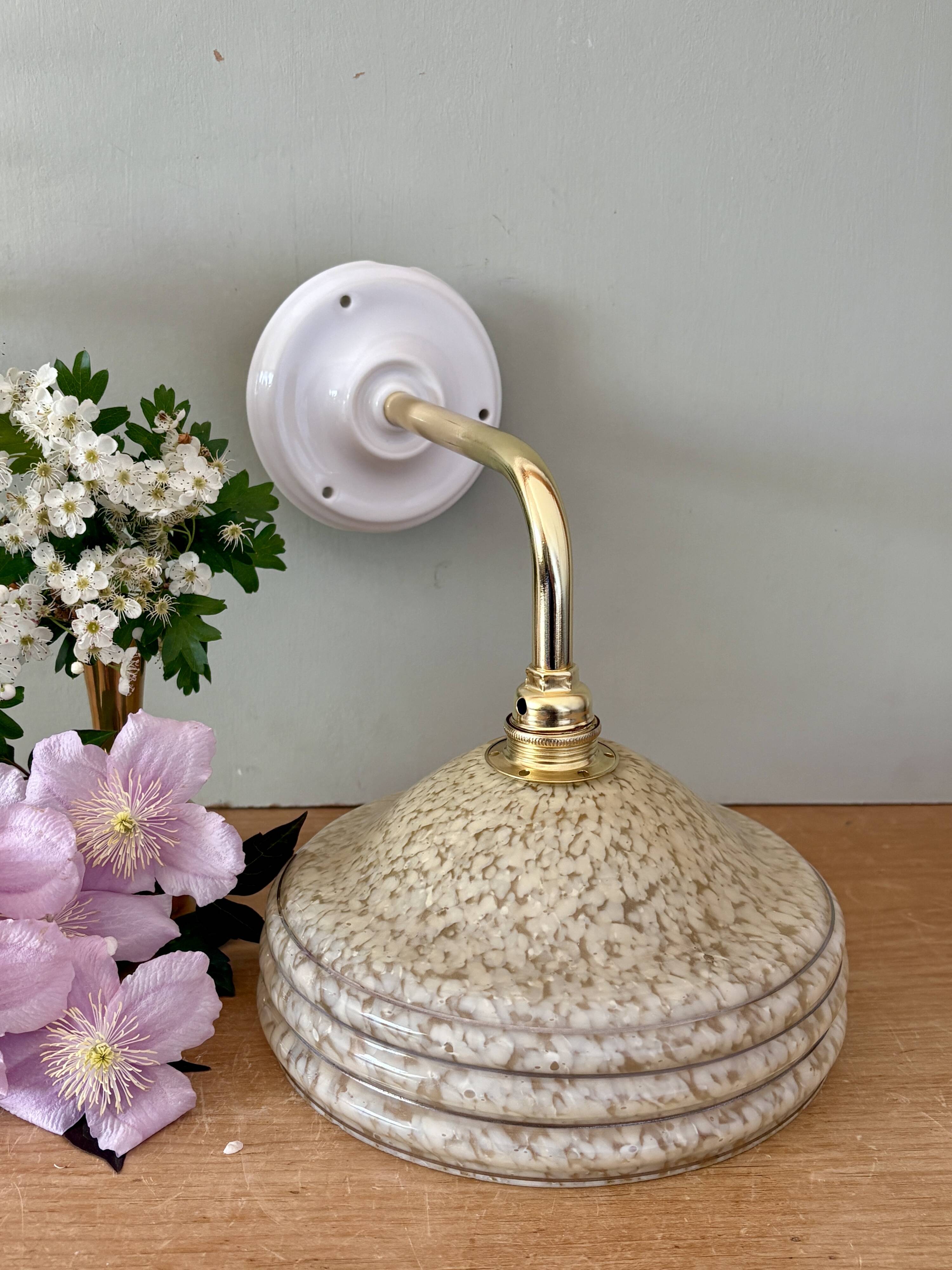 Angled wall lamp with vintage shade in yellow Clichy glass and silver edging