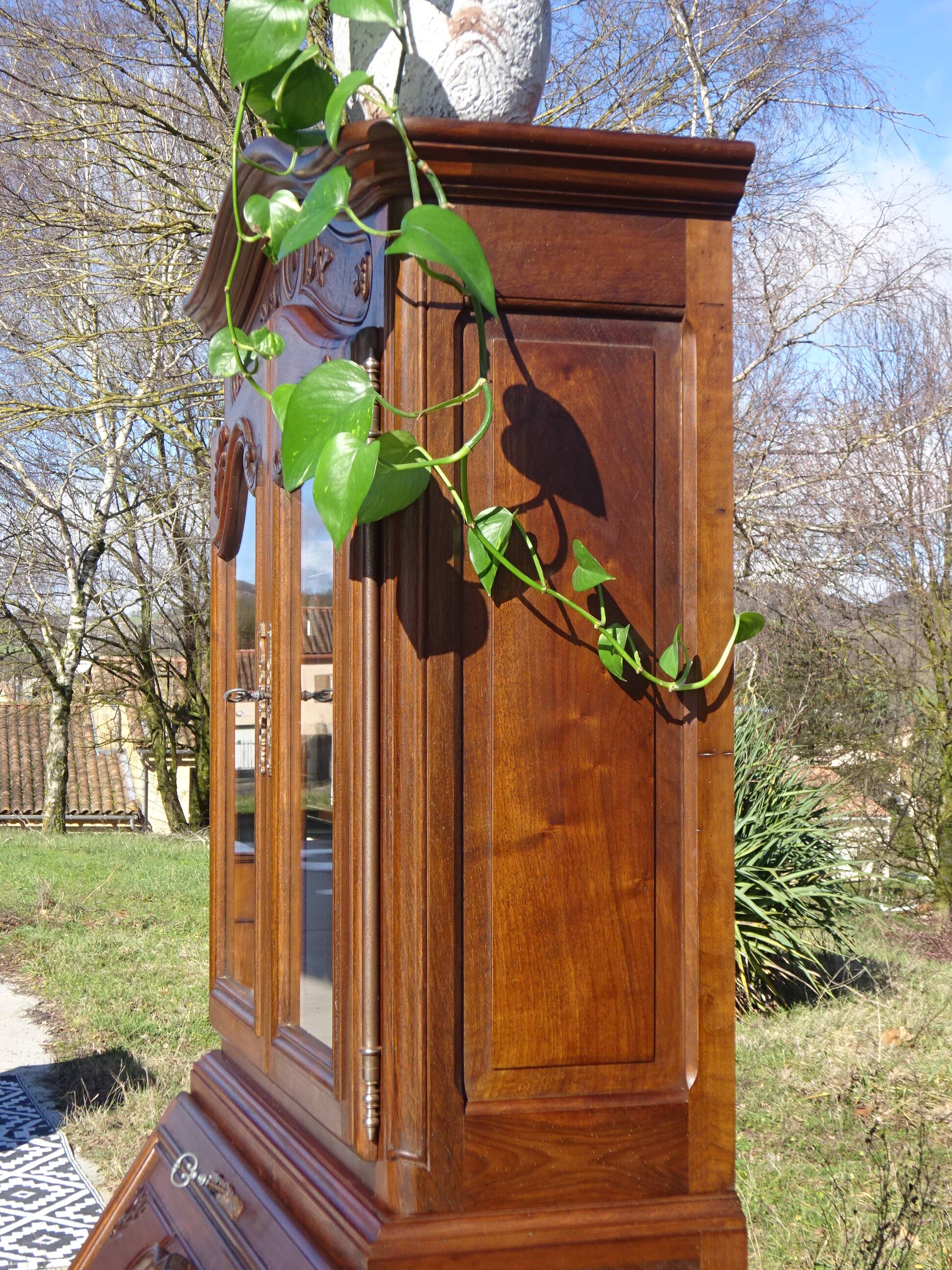 3-in-1 furniture: chest of drawers, secretary, and display cabinet, in walnut.