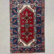Turkish tribal rug natural dyes 200x120 cm vintage Turkish carpet 2521