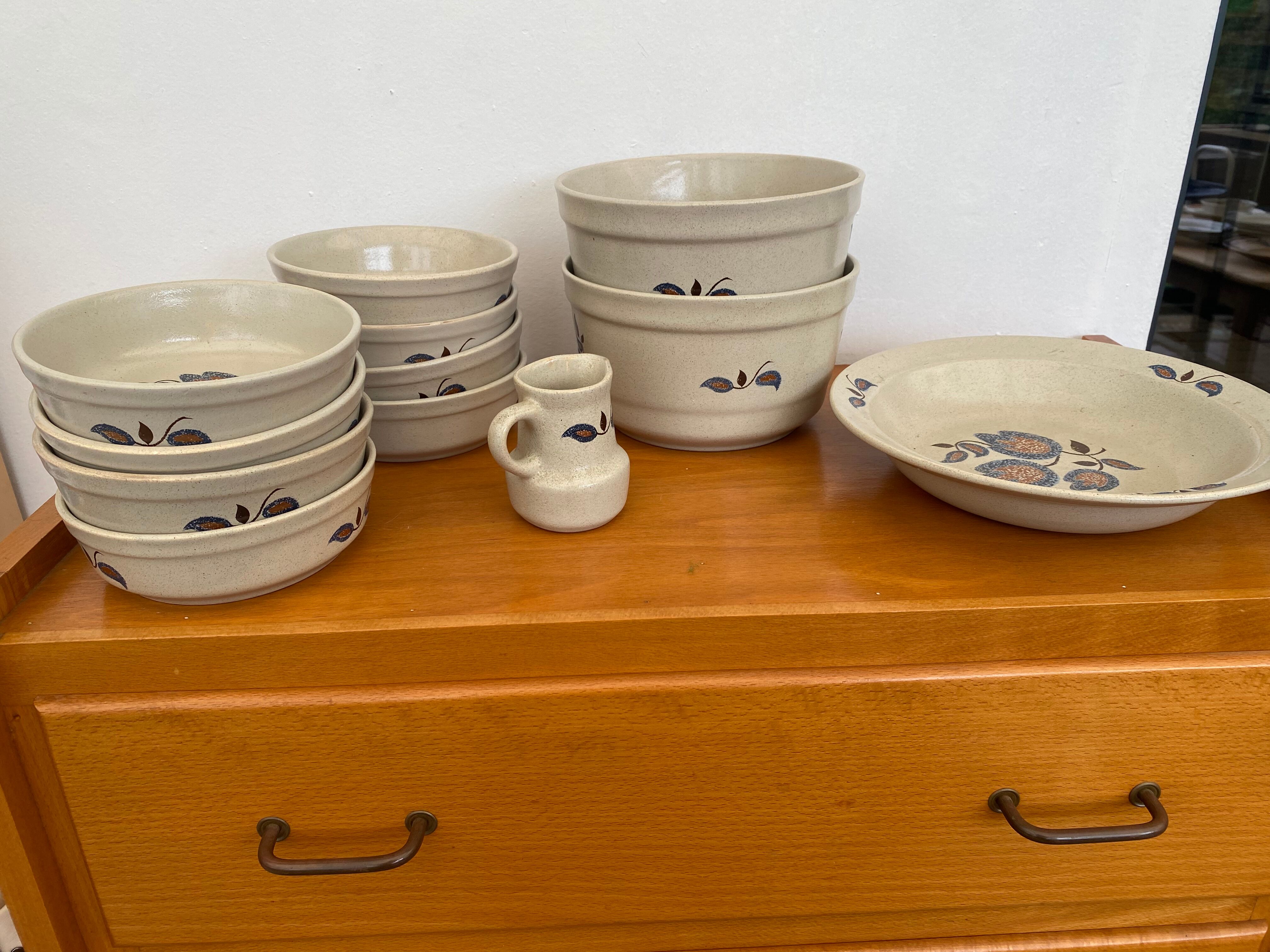 Set of tableware
