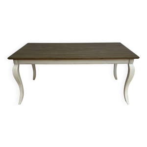 Table à manger romantique,