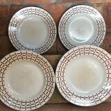 Set of 4 plates St Amand