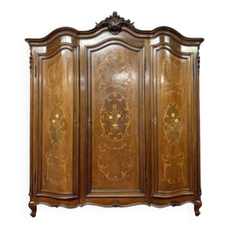 Louis XV wardrobe curved on all sides in precious wood marquetry circa 1900