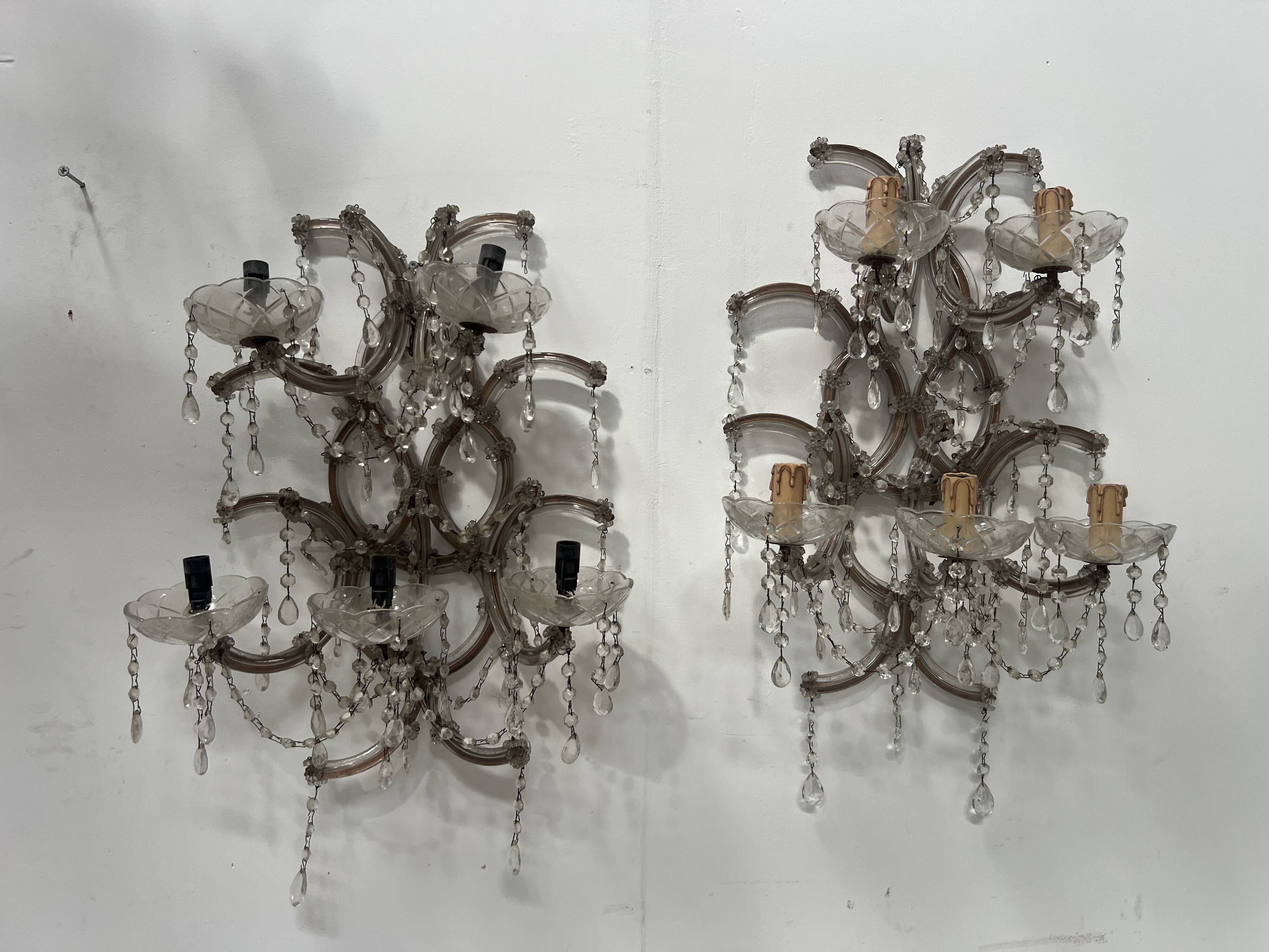 Pair of "Marie Thérèse" wall lights Brass frame glass and pendants 20th century