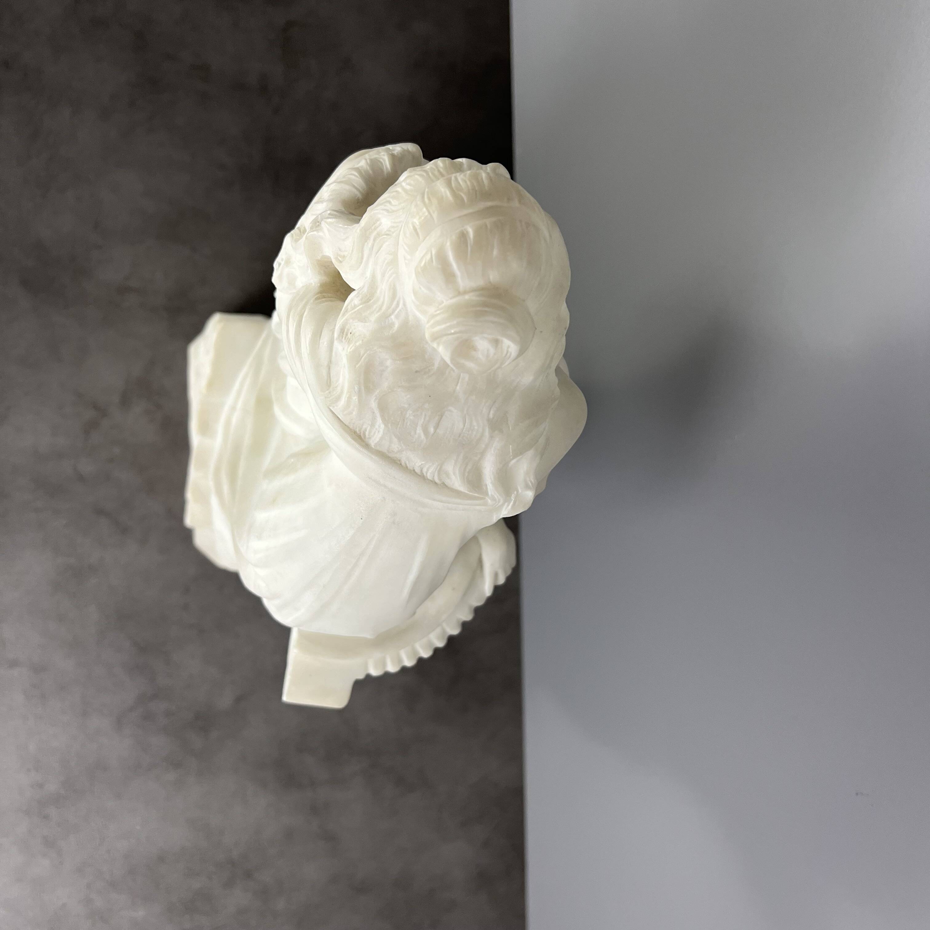 Large Romantic Alabaster Sculpture, Italy, late 19th century, Romeo and Juliet