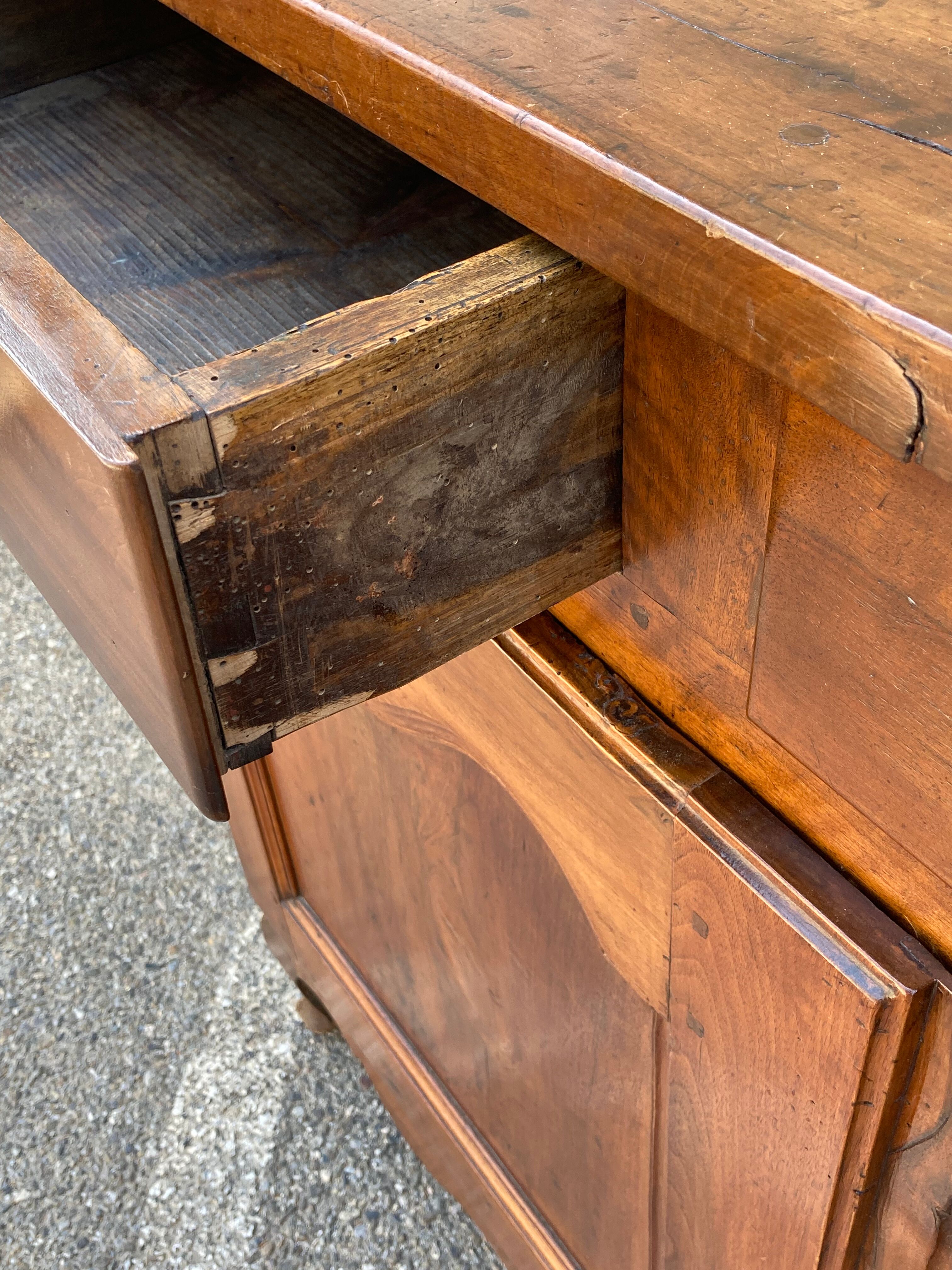 Buffet style Louis XV