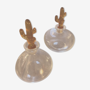 Flacons  en verre avec bouchons cactus jaune