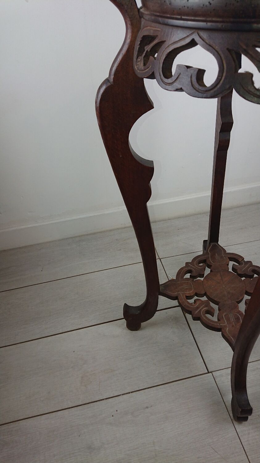 Sellette wood marble