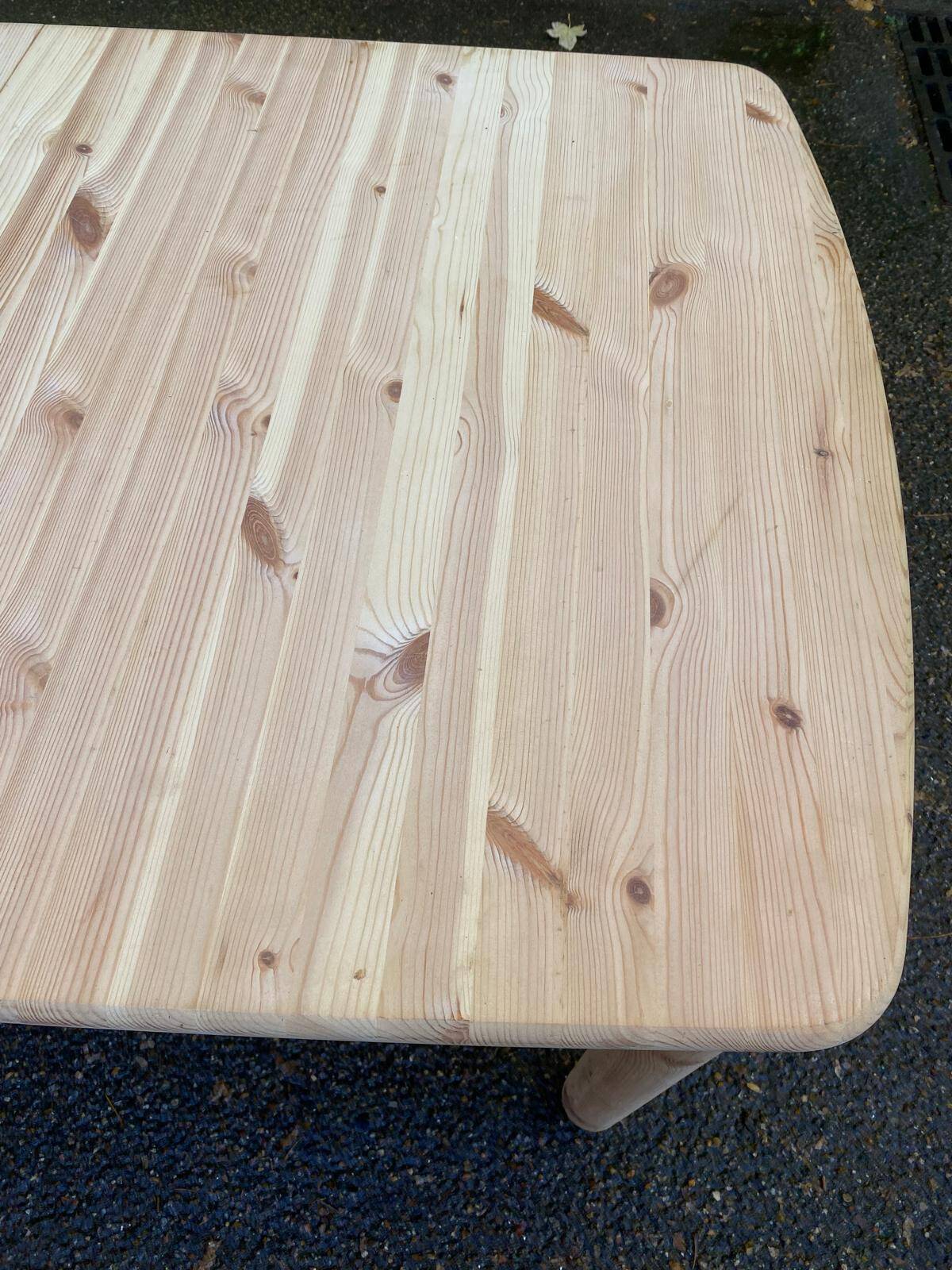 Scandinavian extendable dining table renovated in solid wood 180cm