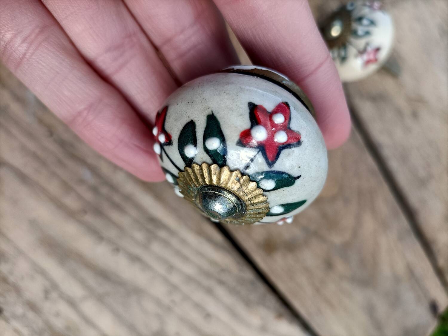 Retro door knobs in genuine sandstone