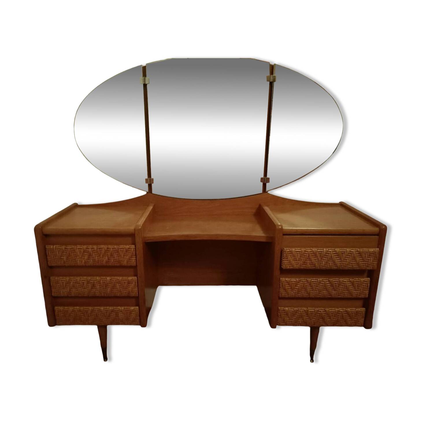 Triptych dressing table