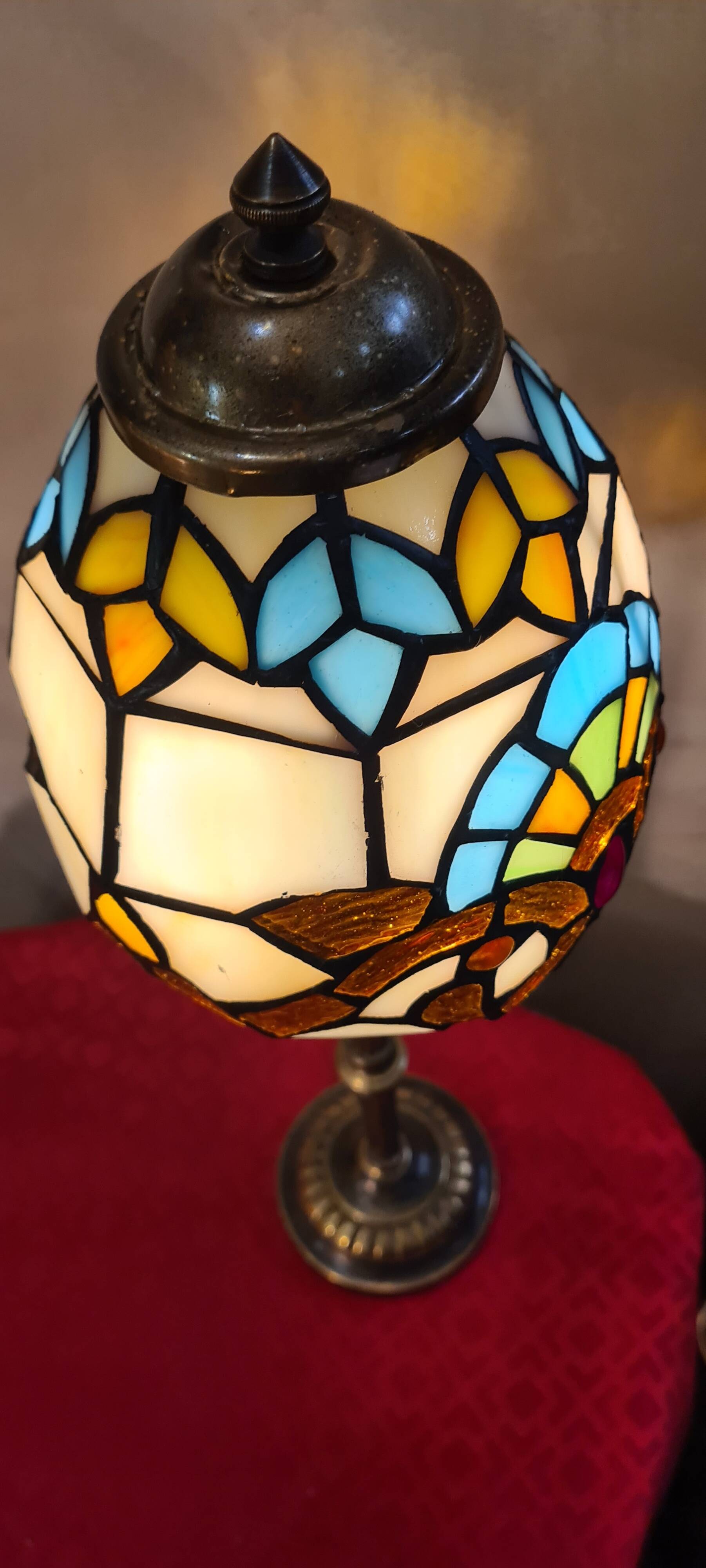 1920s brass lamp with tiffany stained glass shade 48x14