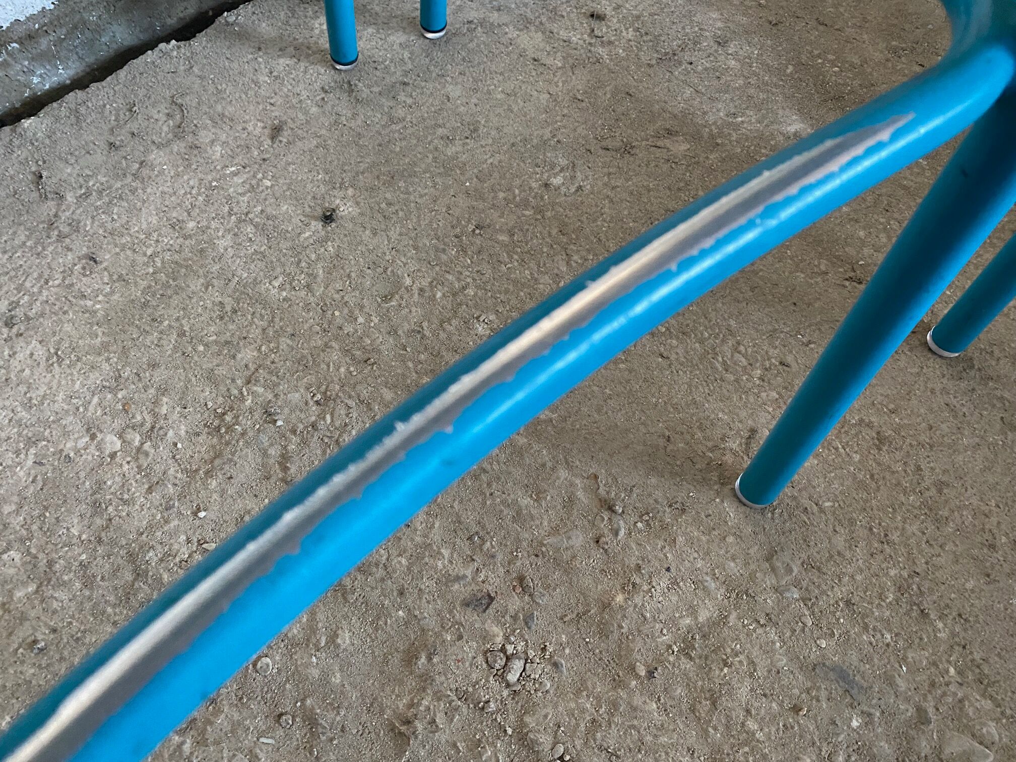 Tabouret de bar Luxembourg Fermob bleu empilable