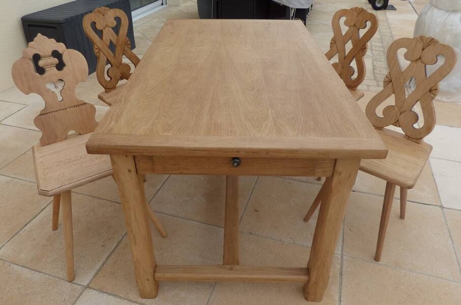Solid oak farmhouse table with 2 large drawers and brass knobs - Fully restored