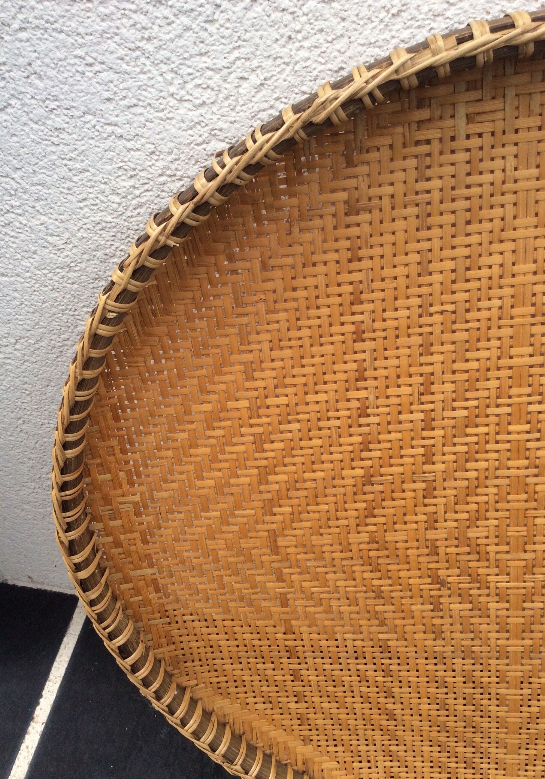Woven tray vintage