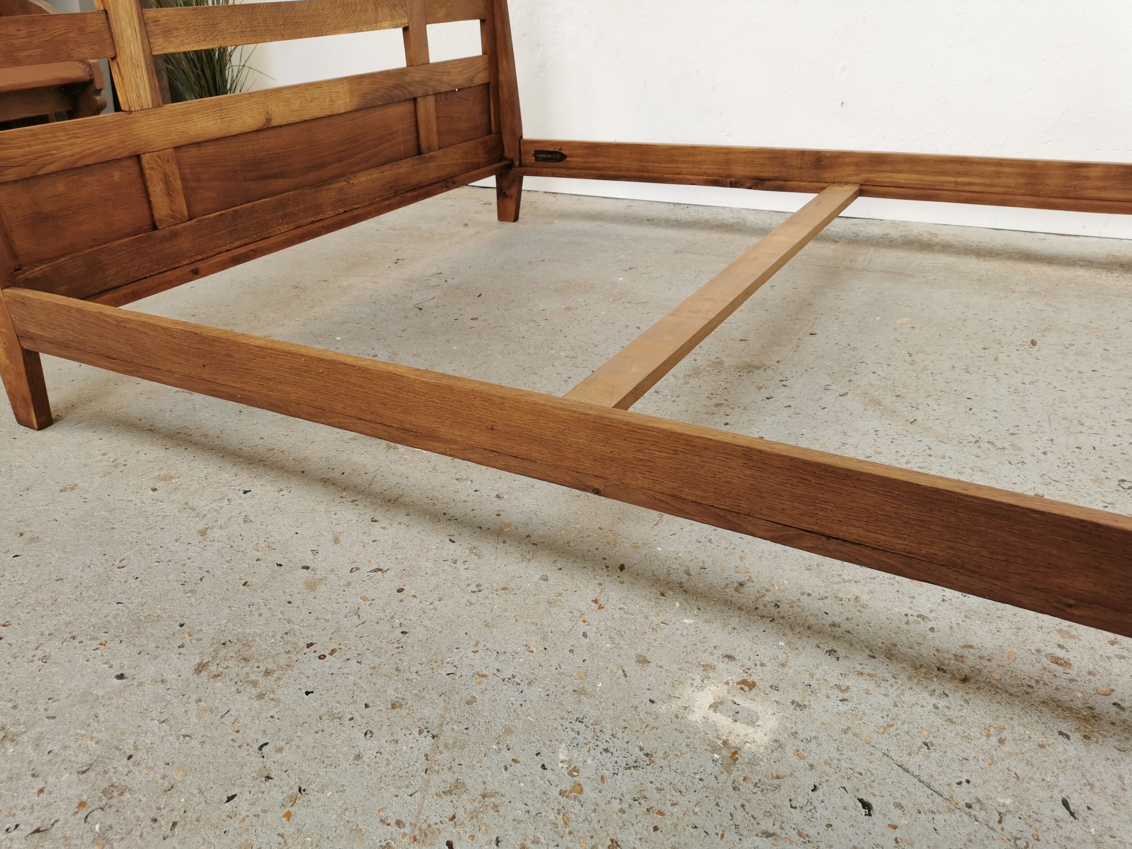 Vintage design bed René Gabriel