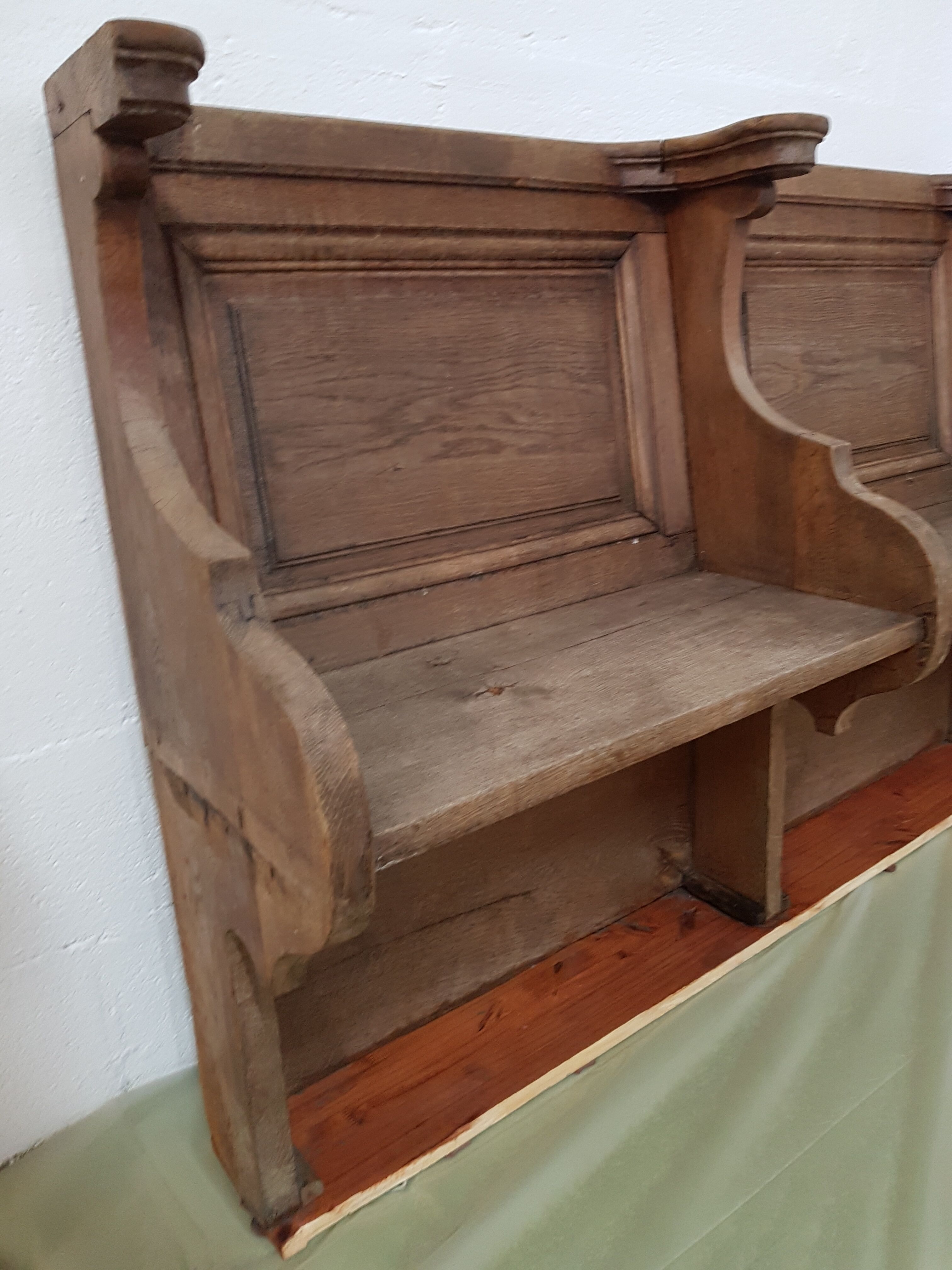 Church bench-stalles