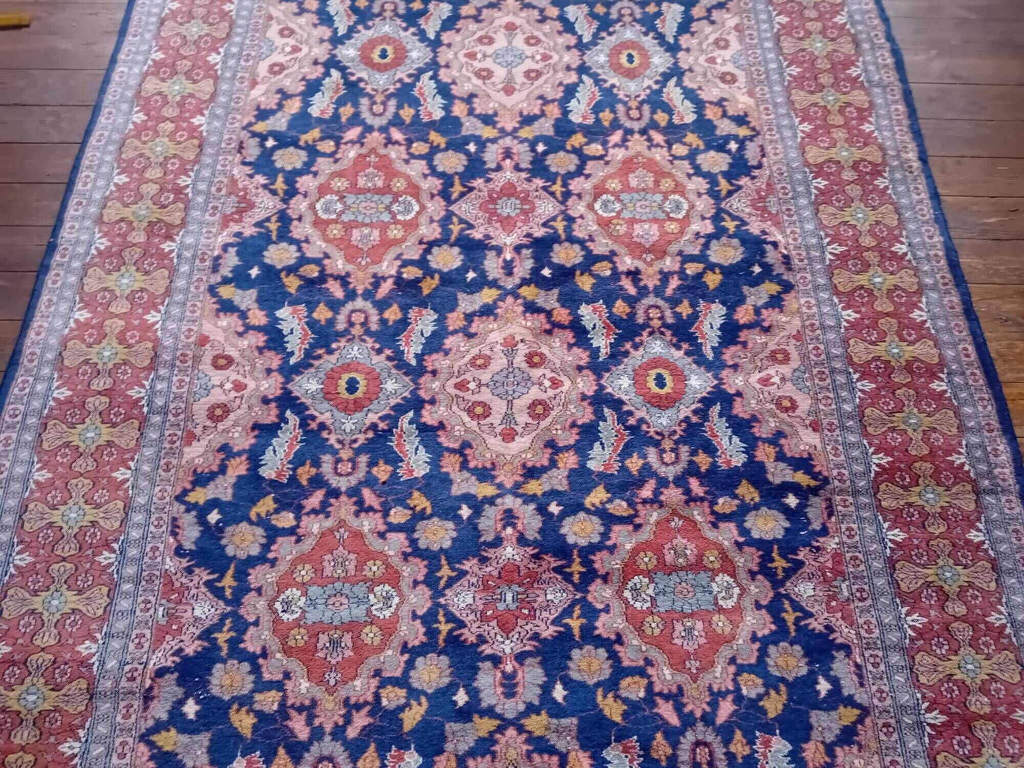 Tapis Pakistanais fait main 277x188cm