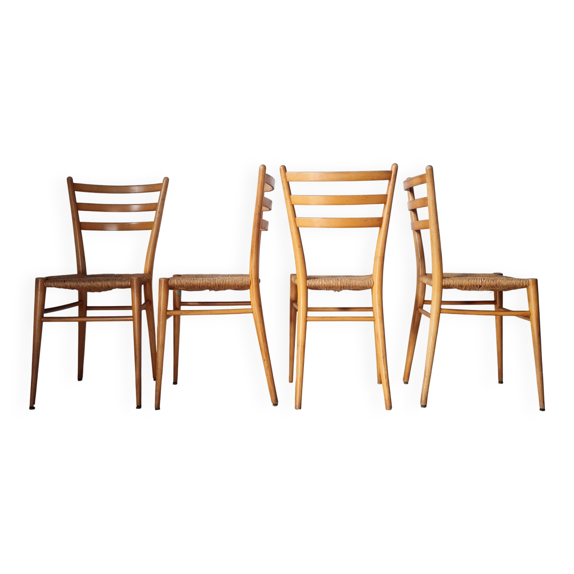 Set of 4 vintage Italian chairs in wood and straw.